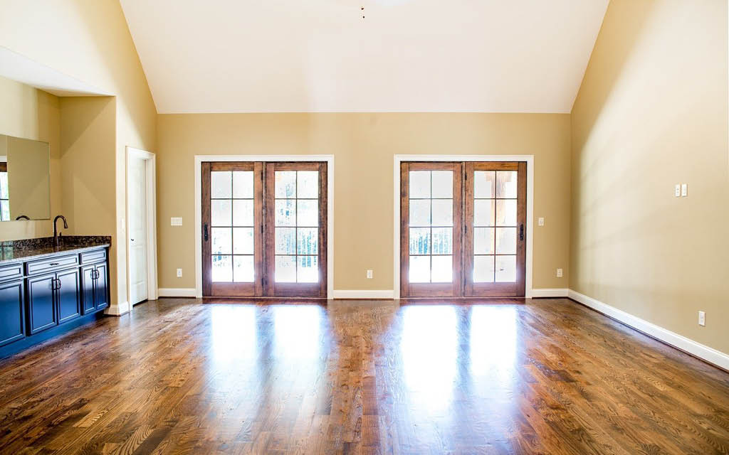Acuchillado de parquet sin quitar muebles en Valencia