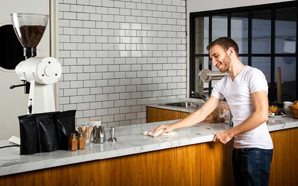 Profesionales del alicatado de cocina en Valencia