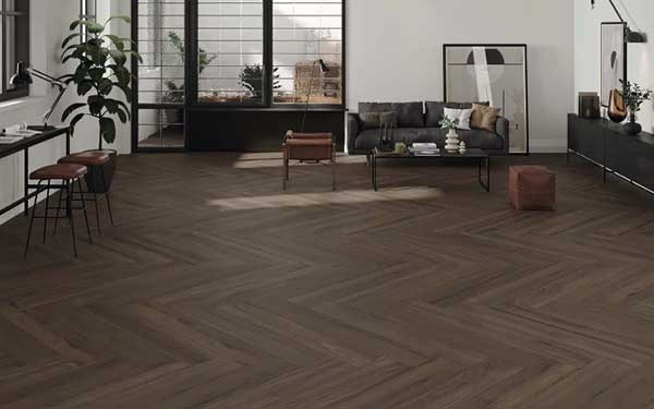 Suelos porcelánicos imitación madera rústico