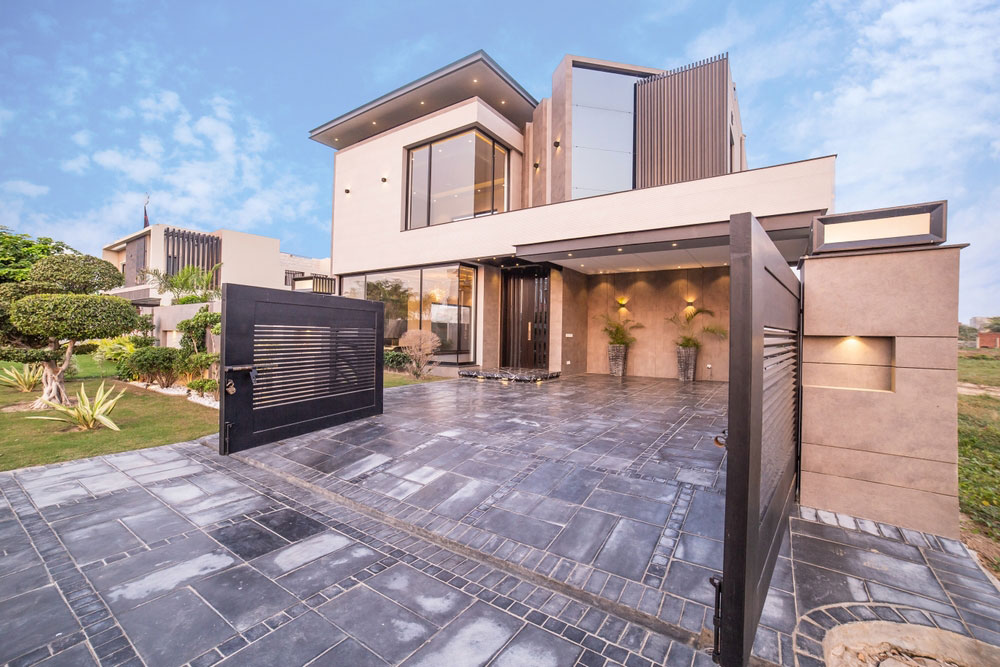 Puertas automáticas con placas solares